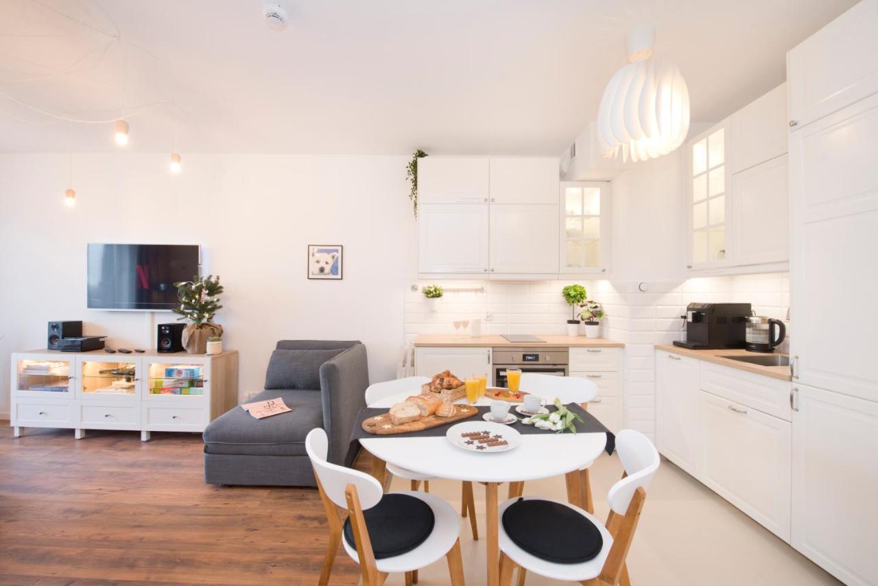 Love In Gdansk Aon Apartments מראה חיצוני תמונה